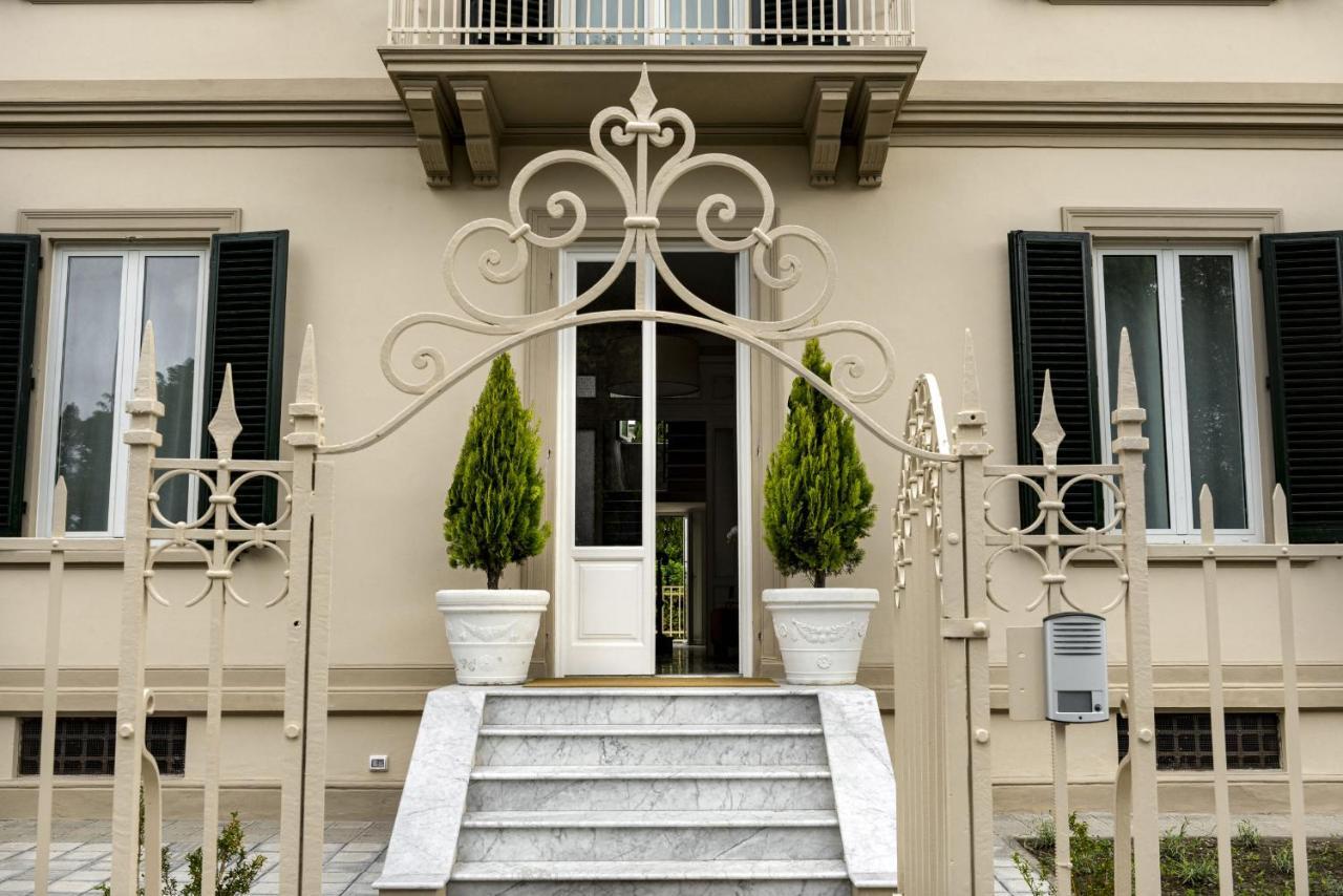 Villa La Tuia B&B 卢卡 外观 照片